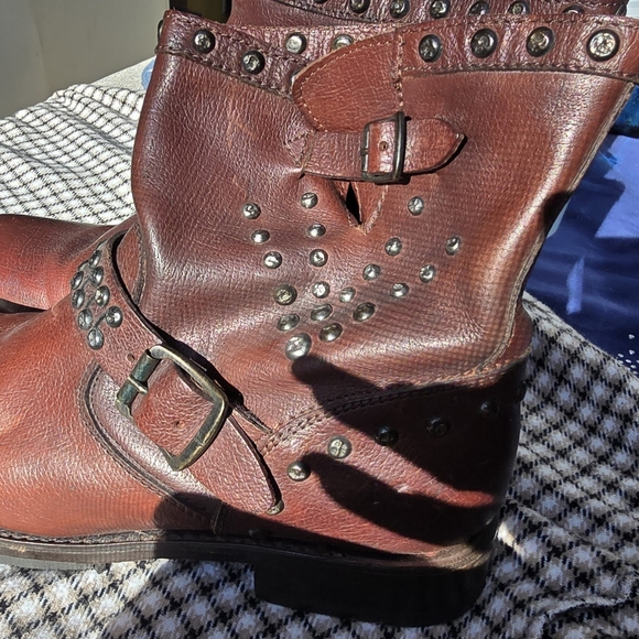 FRYE Veronica Boots - Picture 10 of 16